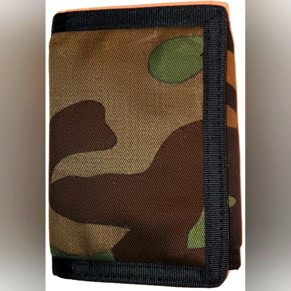 US ARMY ASSORTED GREEN PRINT CAMOUFLAGE Trifold Wallet